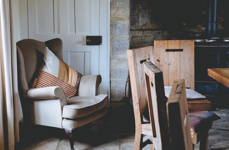 Fotel uszak – idealne rozwiązanie do salonu w stylu skandynawskim