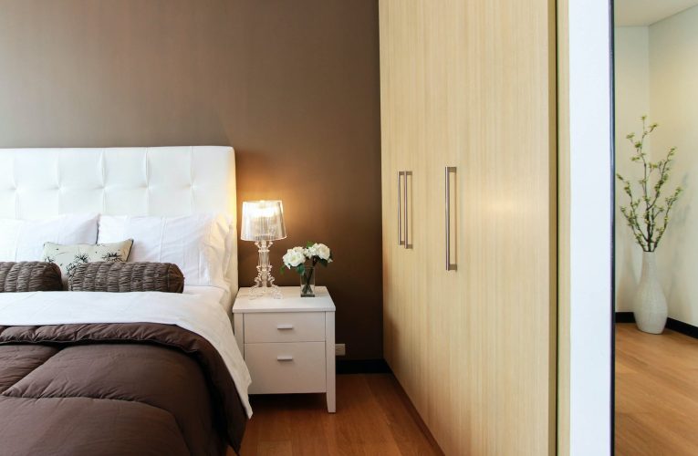 Łóżka tapicerowane - elegancja i komfort w Twojej sypialni